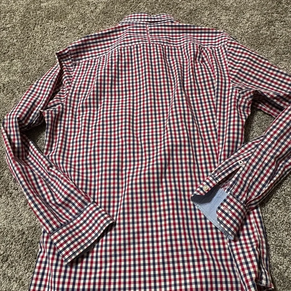 Banana Republic Button down shirt men’s‎ Medium slim fit red white blue plaid